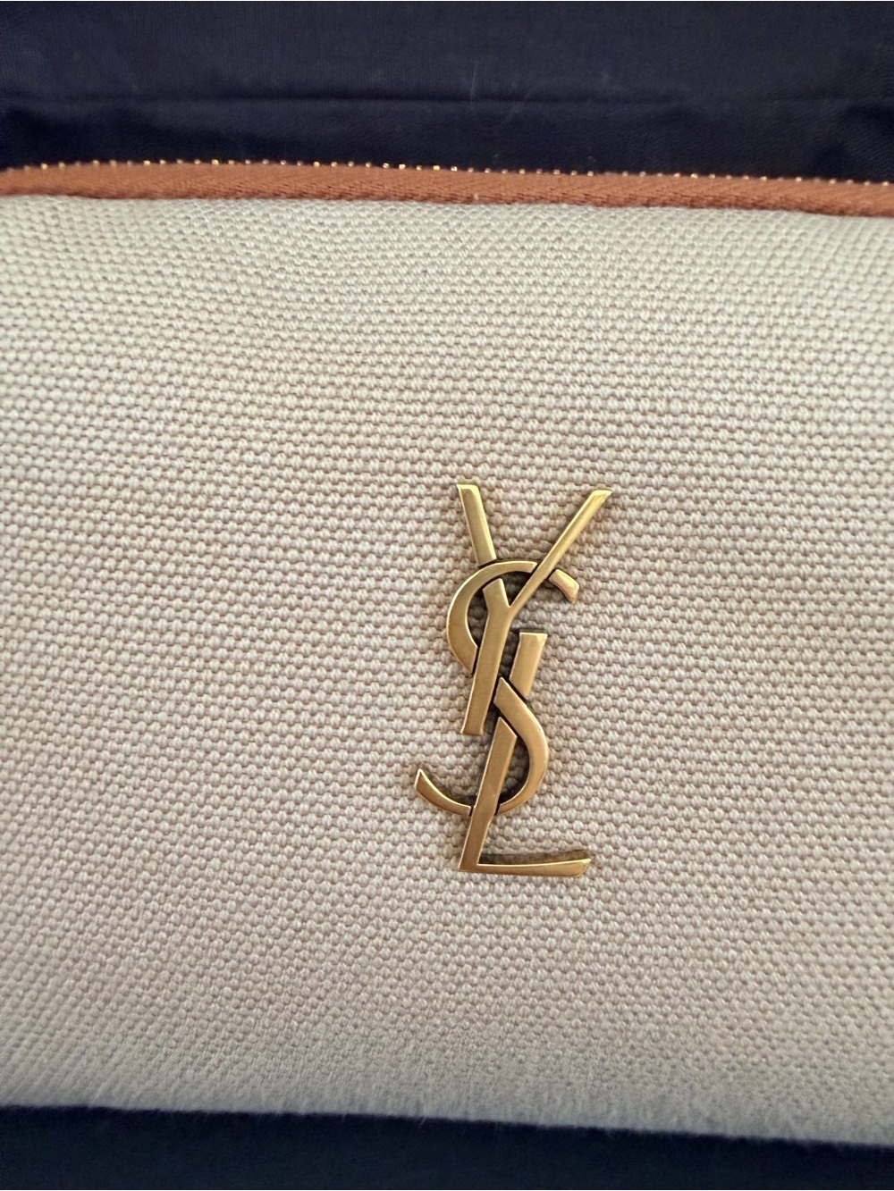 Saint Laurent Beige Canvas Crossbody with Gold Chain and Tan Trim - Picture 4 of 10